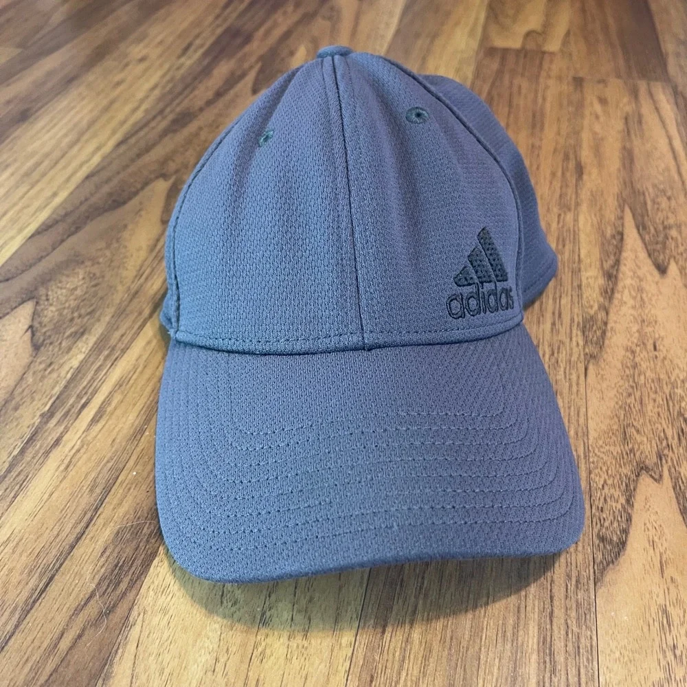 Adidas AFlex Hat Mens SM Grey Performance Mesh Stretch Fit Athletic Baseball Cap